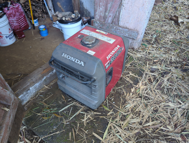 photo of Rob's old Honda inverter generator