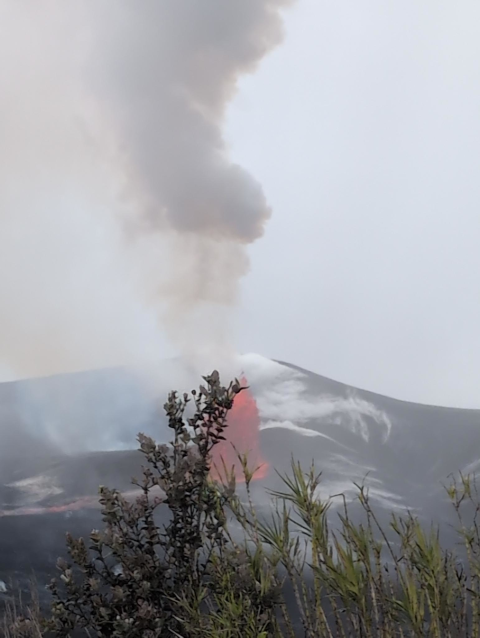 photo of the Halema'umu'u Crater of Kilauea, showing lava fountaining