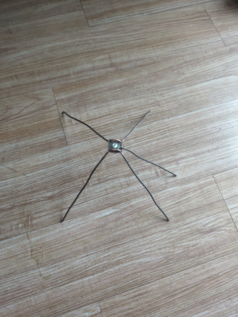 photo of a partially assembled 426 MHz quarter-wave vertical antenna