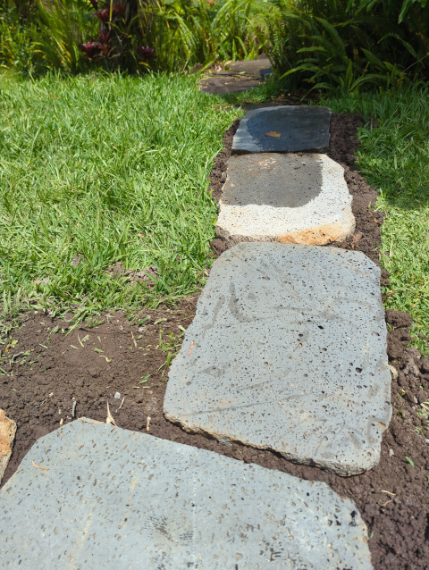 photo showing a 3-paver spur connecting the path to the pavilion to the stone steps
